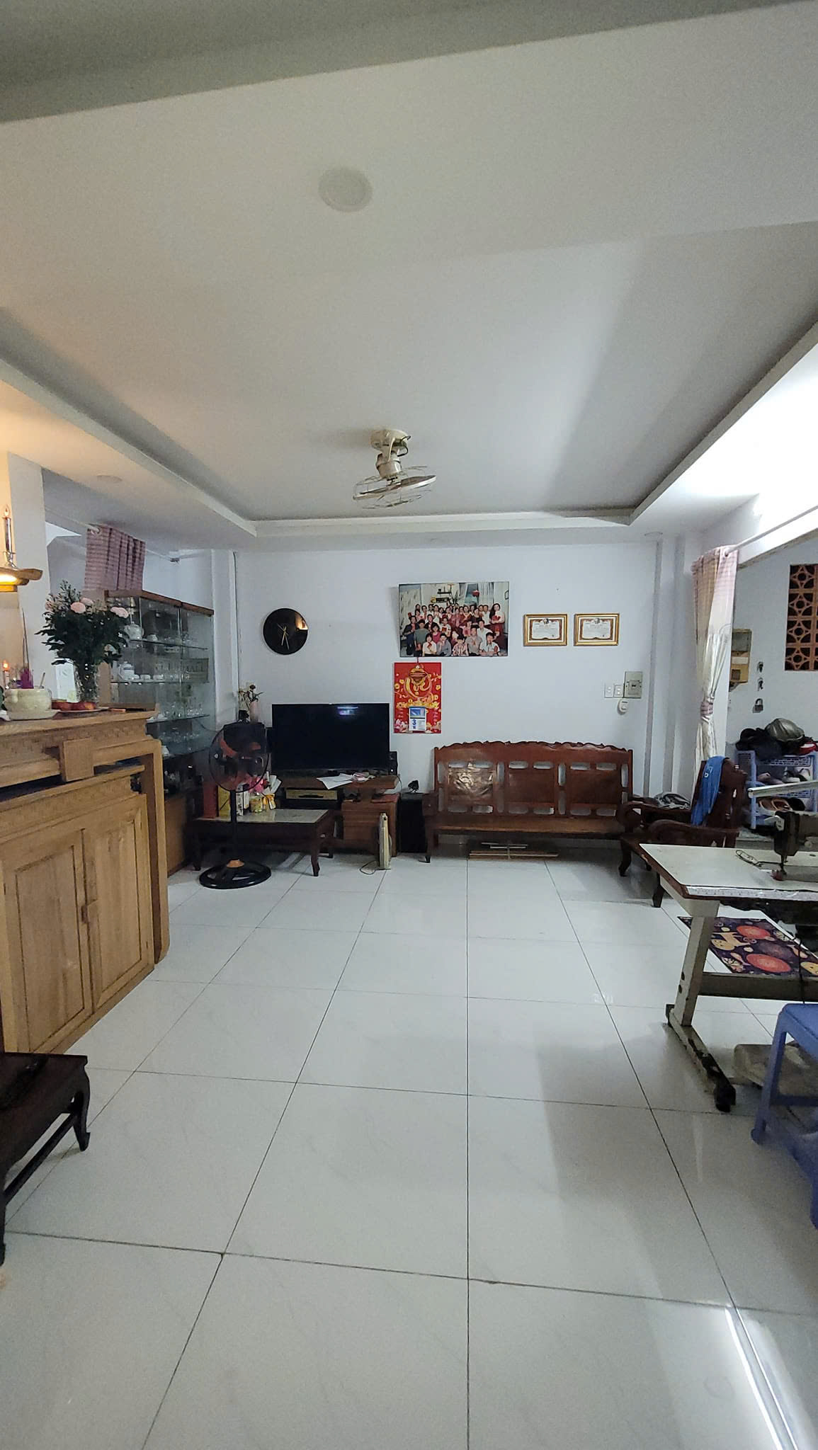 Bán nhà Hẻm xe hơi Đồng Đen, gần Công Viên Bàu Cát, DT: 7x16m, 2 Tầng - 6PN, 11.5 tỷ. - Ảnh chính