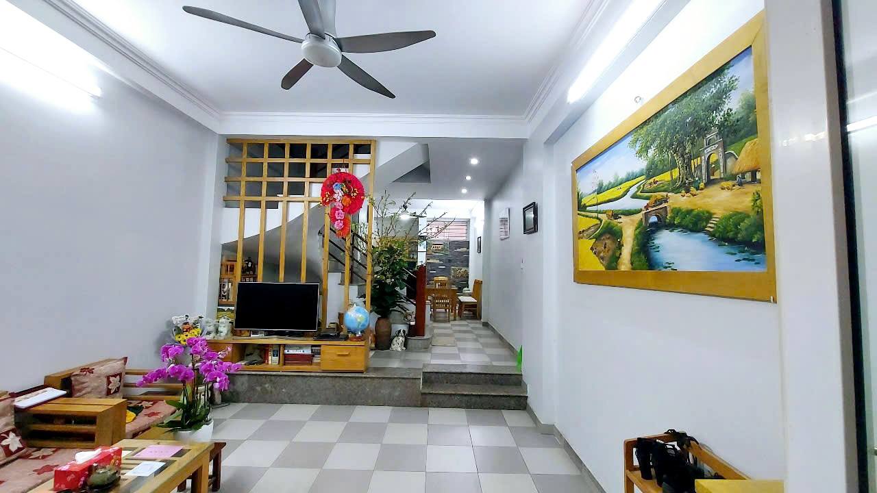Bán nhà Lý Thường Kiệt, 45m2, 5 tầng, mặt tiền 4m, 14.9 tỷ, kinh doanh đỉnh - Ảnh chính