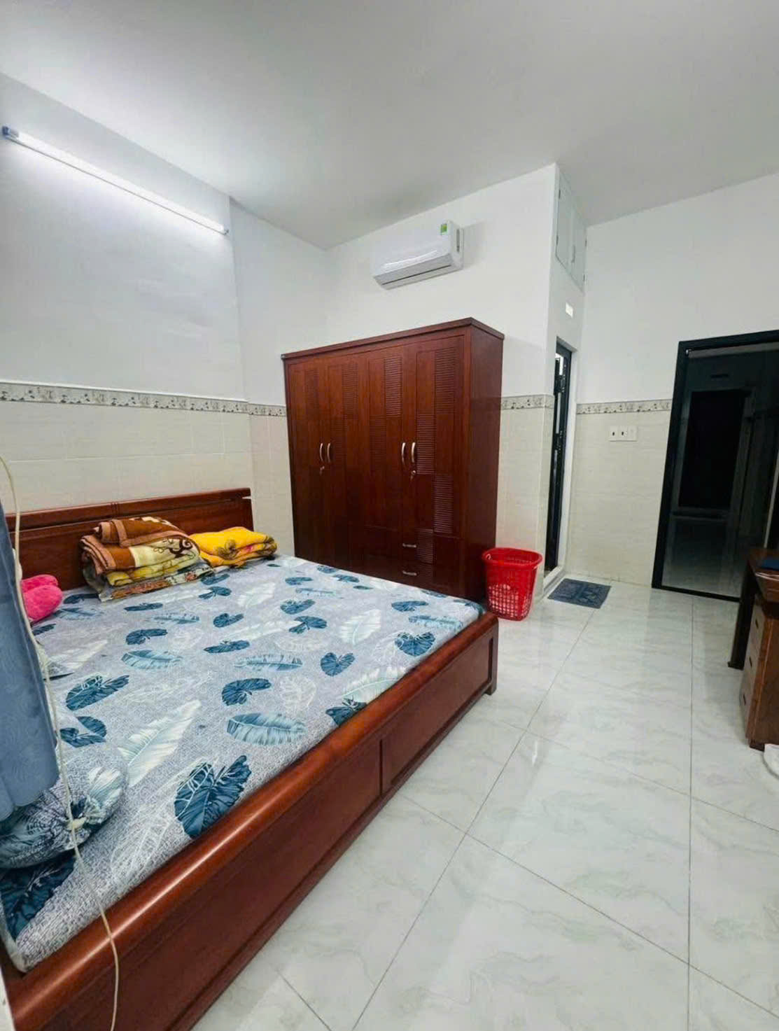 Bán nhà 1 sẹc HXH Đường số 30 75m2 3 tầng view góc ngang 4.1m đẹp gần chợ chỉ 7 tỷ. - Ảnh 2