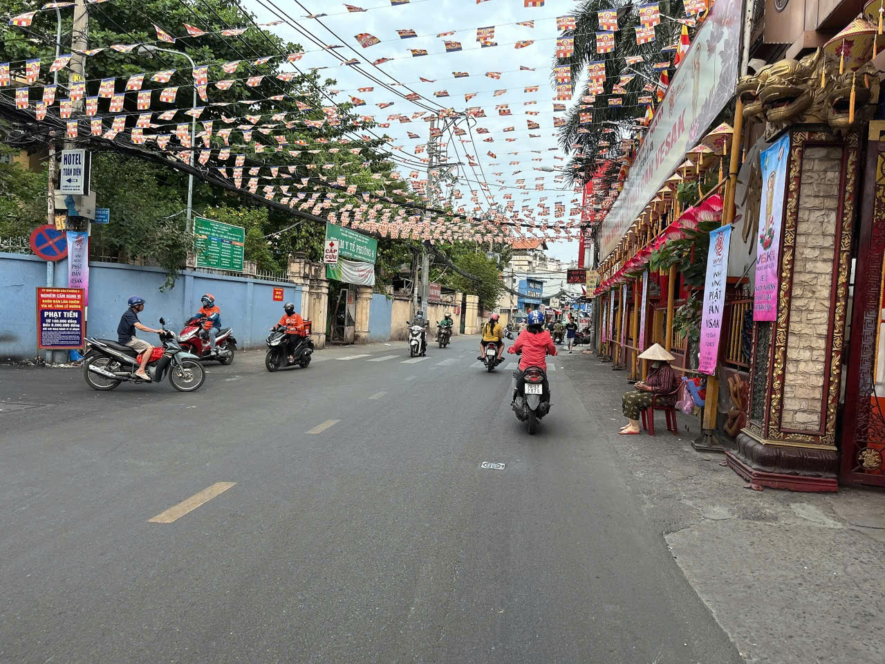 Bán nhà 1 sẹc HXH Đường số 30 75m2 3 tầng view góc ngang 4.1m đẹp gần chợ chỉ 7 tỷ. - Ảnh 3