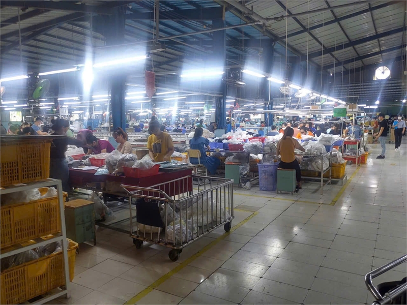 X070 Bán Nhà xưởng với kết cấu xây dựng kiên cố, dân cư đông đúc, dòng tiền cho thuê cao - Ảnh 2