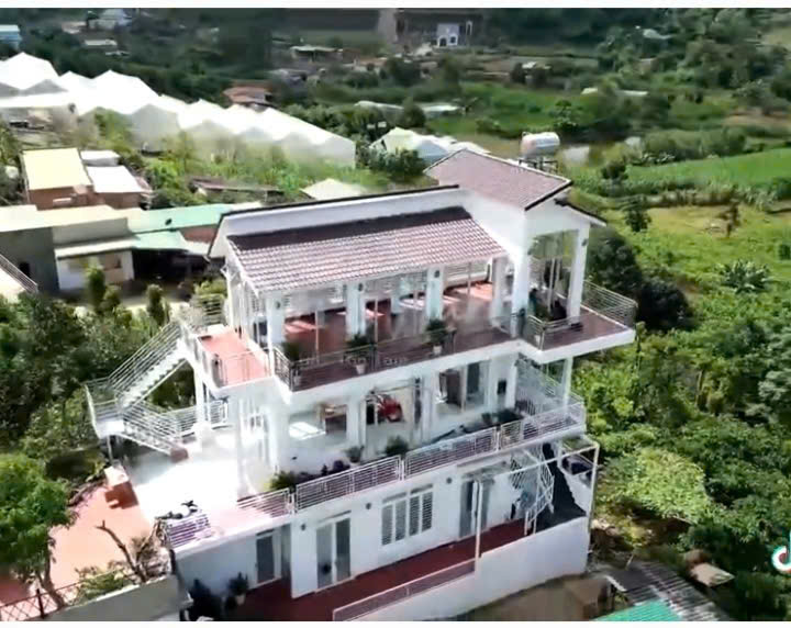 BÁN GẤP NHÀ VƯỜN GẦN ĐÀ LẠT - 4,5 tỷ - rộng 3656m2 - có 400m2 thổ cư - Ảnh 2