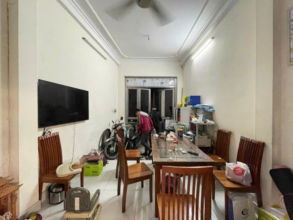 PHỐ CHỢ KHÂM THIÊN - 2 MẶT NGÕ MỞ CỬA  - DT 33m2 4 tầng MT 3.7m Giá 7.3 tỷ - Ảnh 2