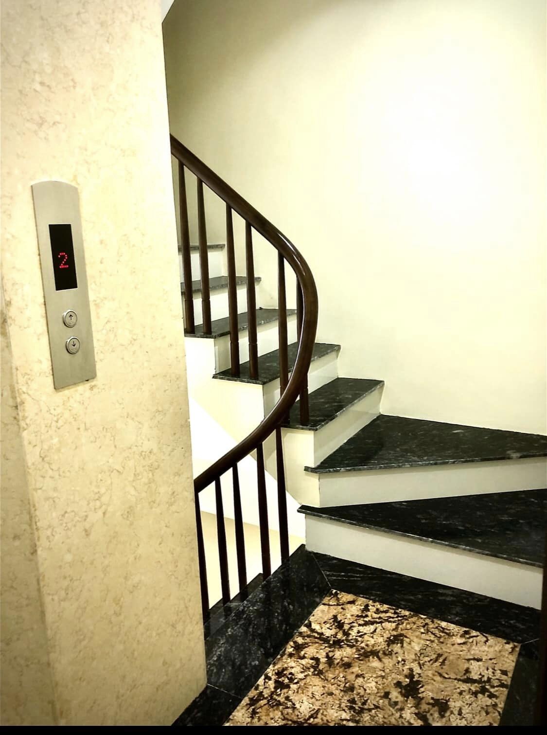 Bán nhà Khương Đình, DT 40m2 x 7T, MT 8m, thang máy - Ảnh 2