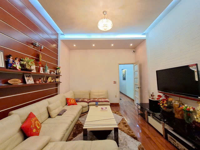 BÁN NHÀ MẶT PHỐ KINH DOANH, Ô TÔ VÀO NHÀ Nguyễn Đức Thuận 65/87 m2,X 4 tầng, mặt tiền 4m, 9.8 tỷ. - Ảnh 3