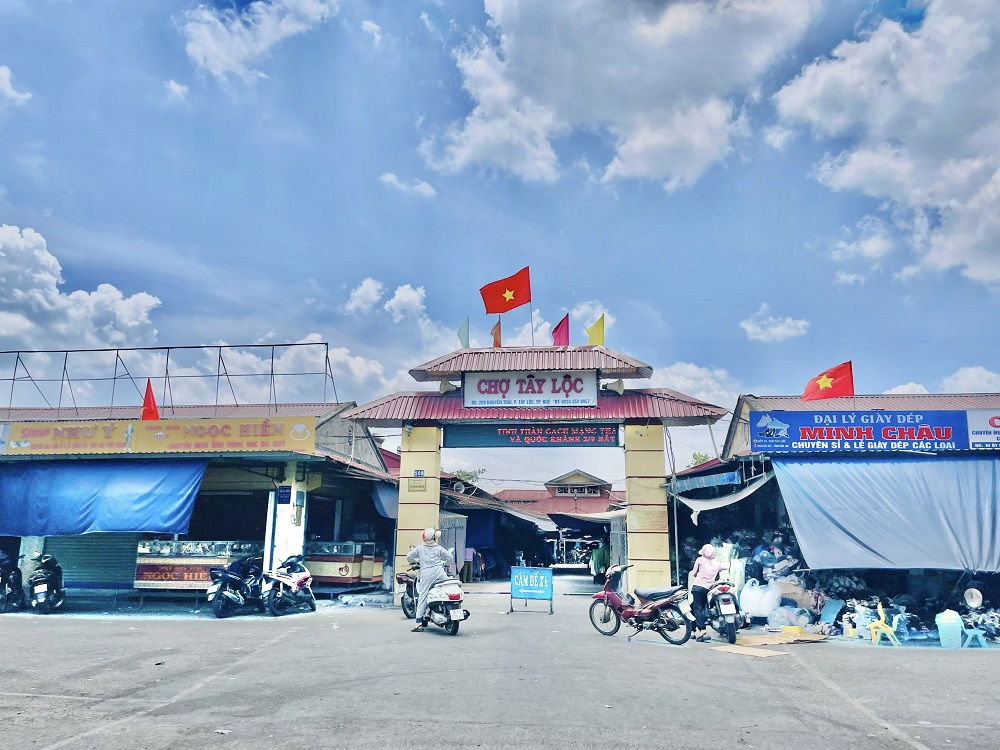 🔥 Bán nhà mặt tiền Lê Đại Hành, view chợ Tây Lộc , quận Phú Xuân, TP Huế ❌ 7,X Tỷ - 108m2 ❌ - Ảnh chính