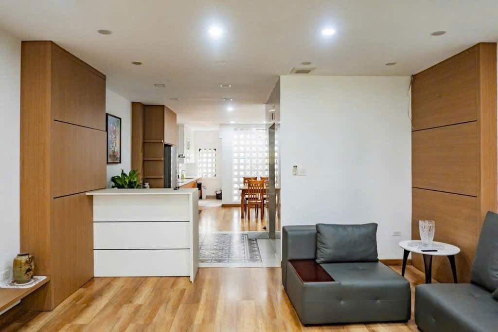 Biệt thự Xuân La gần Ngoại giao đoàn - 6 tầng thang máy - gara ô tô - 86m chỉ 27 tỷ - Ảnh 2