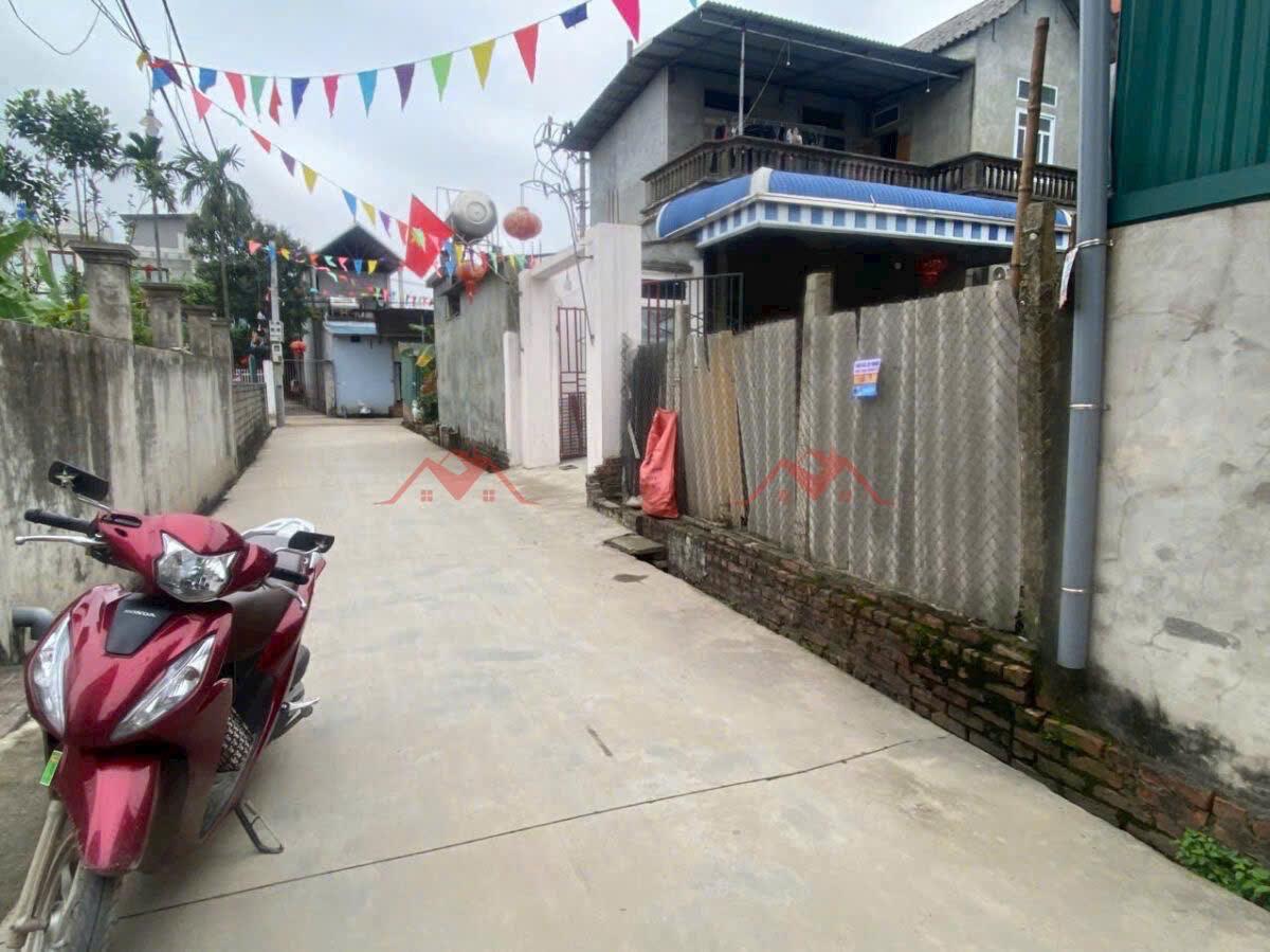 e cần bán lô đất mặt tiền đẹp <br>70m đất mặt tiền + hậu 5,2m<br>liên hệ em : 0967594106 - 0987282011 - Ảnh 3