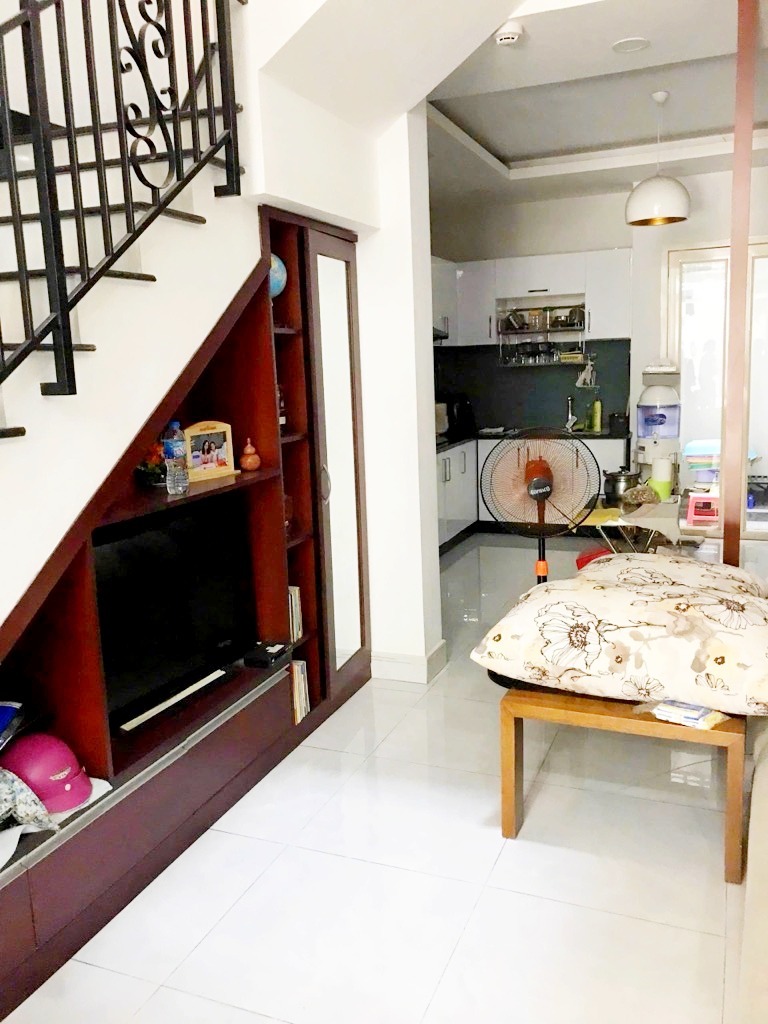 Mặt tiền hẻm chợ Rạch Ông 4x12 sổ riêng 4 tầng chỉ 9 tỷ 4 - Ảnh 1