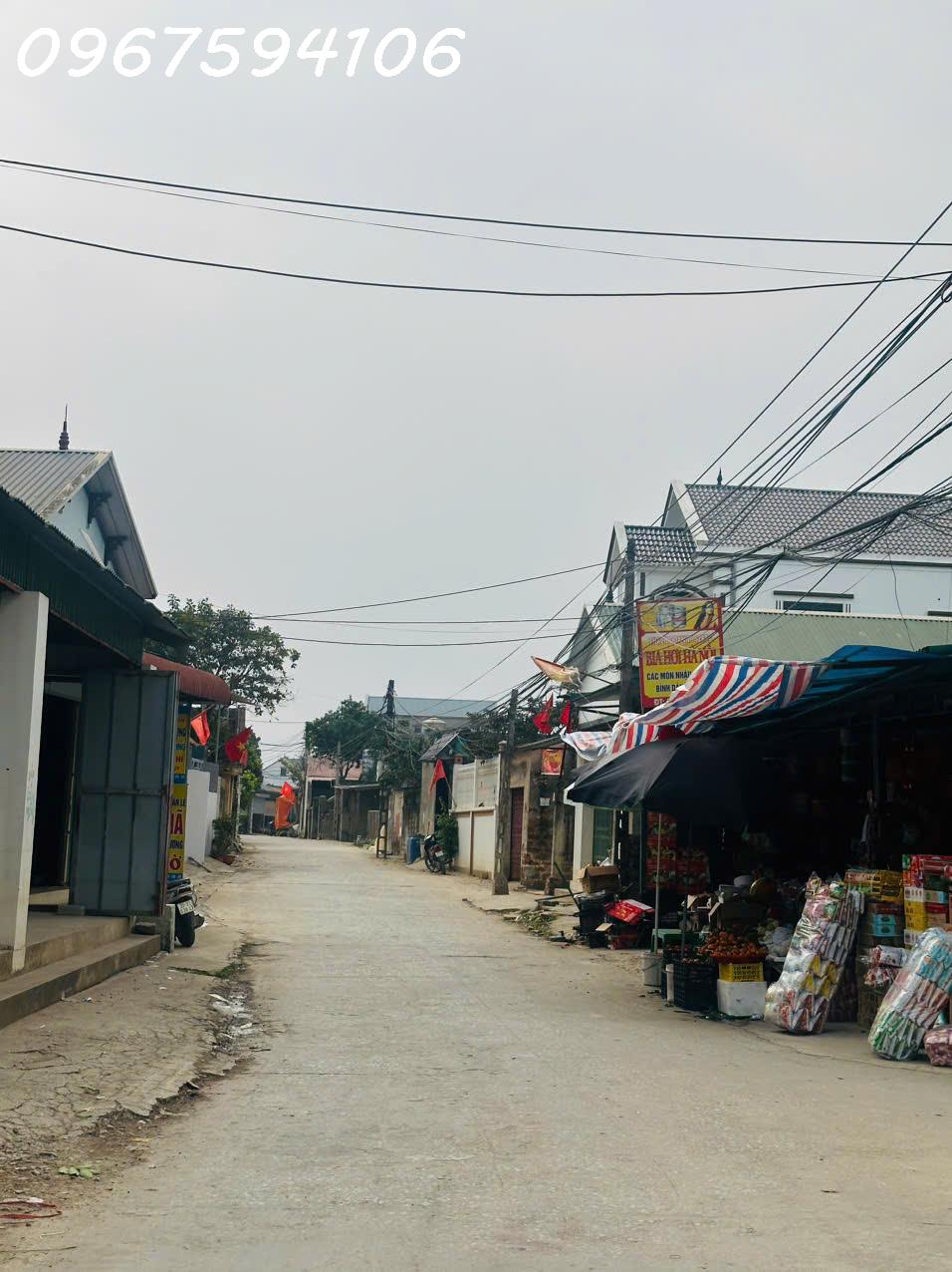 chỉ hơn 1 tỷ <br>71,8m đất đường ô tô sẵn sổ đỏ <br>liên hệ em : 0967594106 - 0987282011 - Ảnh chính