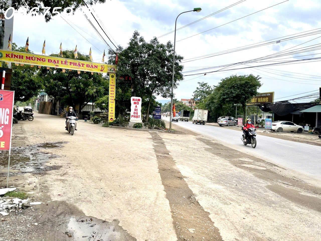 HOT <br>em cần bán mảnh này <br>73,7m đất ngay Ql6 đi vào tại Thanh Bình , chương mỹ<br>liên hệ em : - Ảnh chính