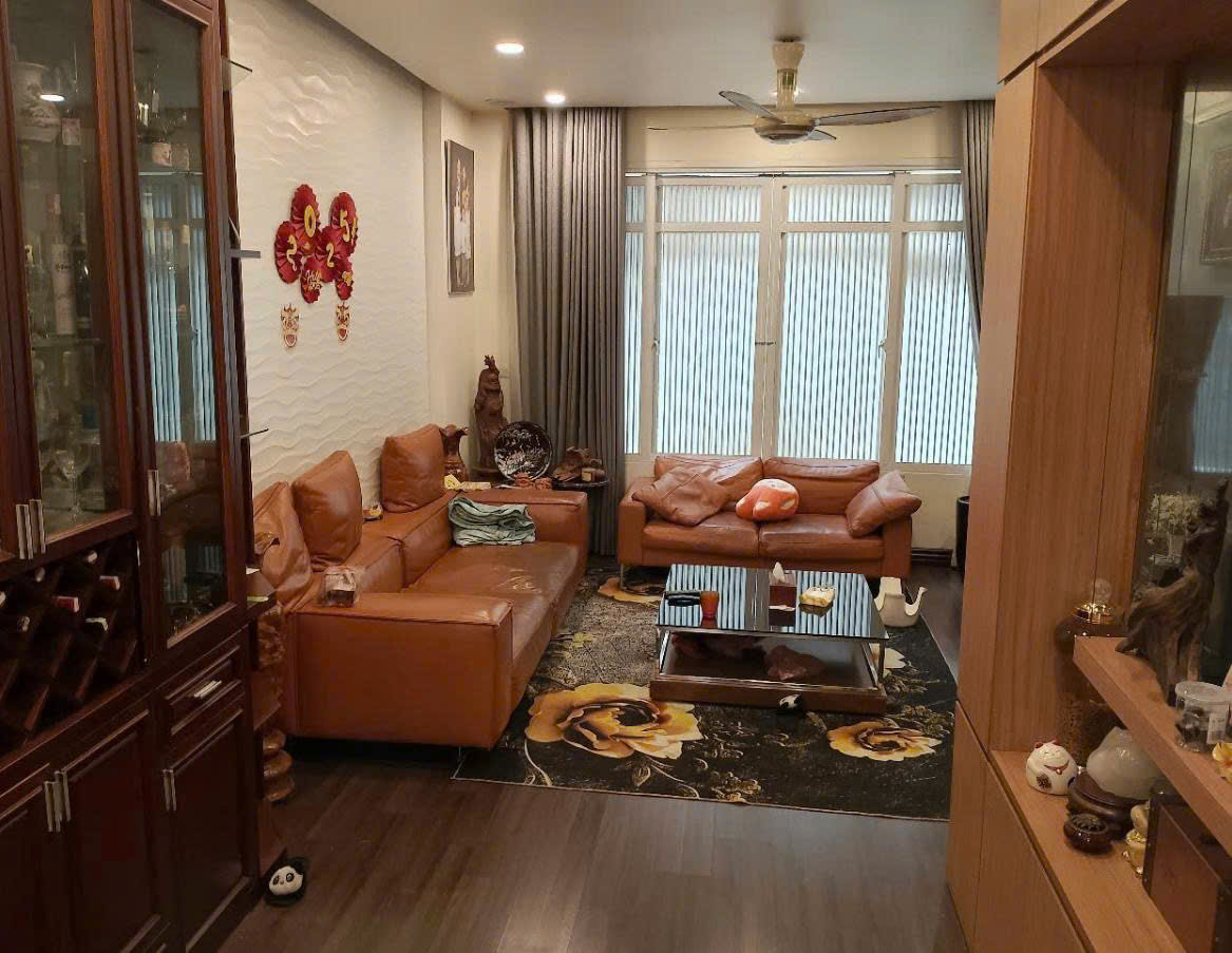 Bán nhà phân lô Nguyễn Ngọc Nại - Ô tô ra vào 45m giá 16 tỷ - Ảnh 1