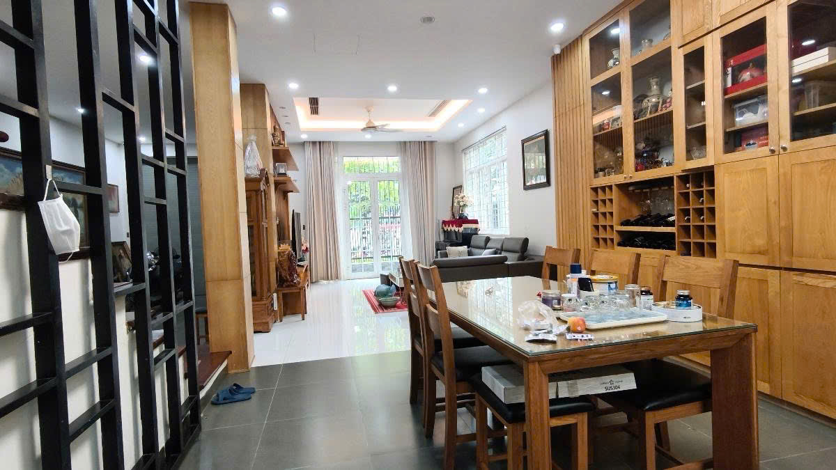 Bán nhà Hoàng Cầu, Đống Đa 52m ngõ ô tô tránh - Kinh doanh - Ảnh chính