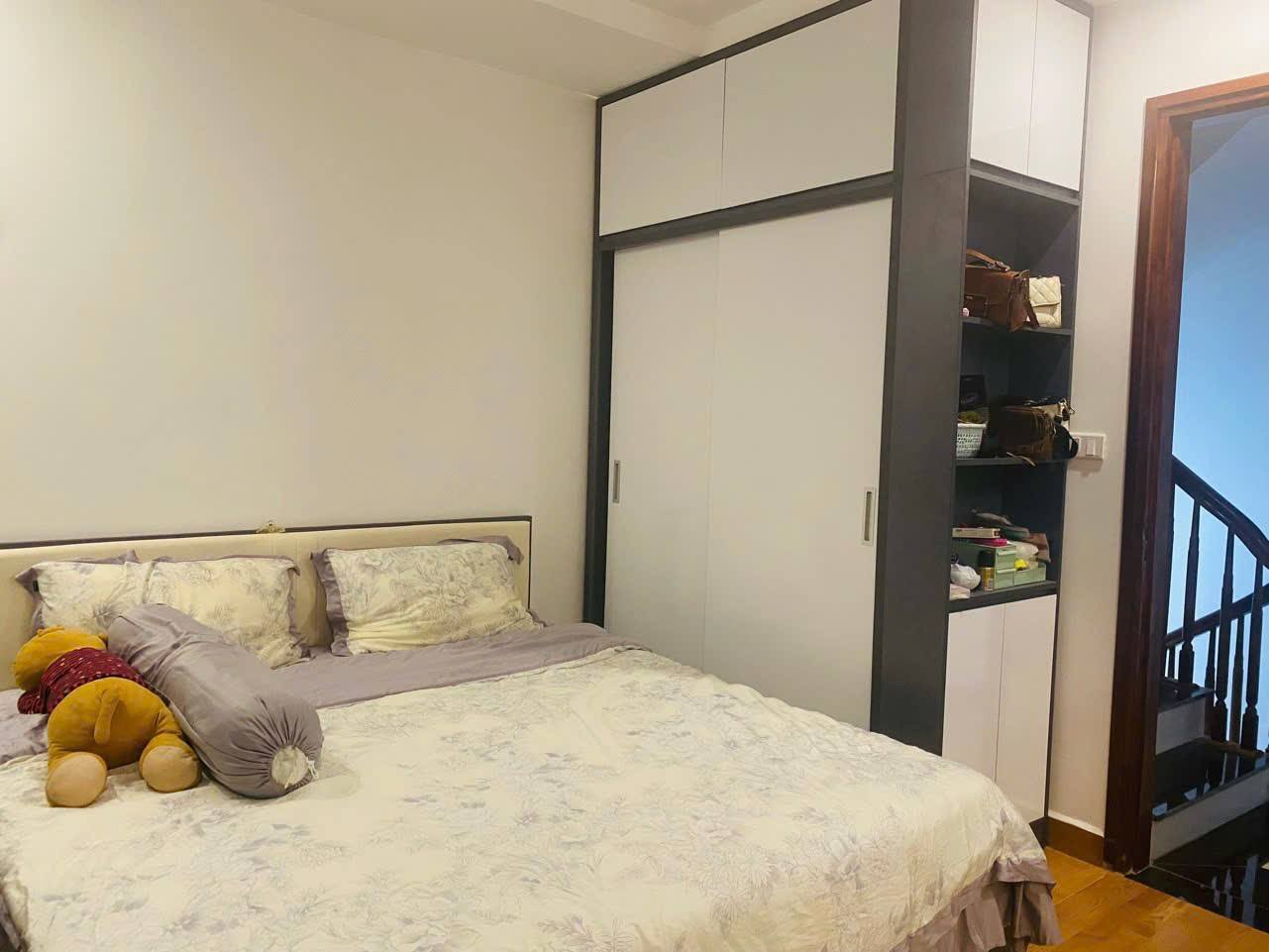 Bán Nhà Ngõ 160 Phố Tây Tựu 42m2 x 4 tầng, ngõ thông rộng, căn góc mặt tiền bề thế với 5 phòng ngủ - Ảnh 1