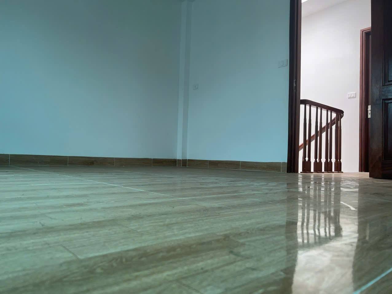 Bán Nhà Ngõ 160 Phố Tây Tựu 42m2 x 4 tầng, ngõ thông rộng, căn góc mặt tiền bề thế với 5 phòng ngủ - Ảnh 2