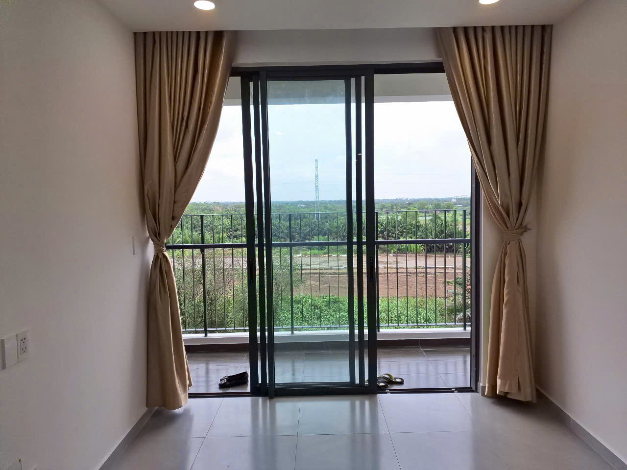 Căn hộ đẹp- giá đầu tư cần bán nhanh căn hộ MT EARTMARK CITY sổ hồng nóng hổi tại quận 9 ,TPHCM - Ảnh 2