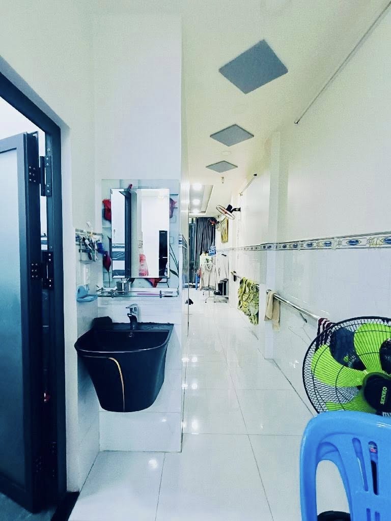SIÊU PHẨM KD - 2 TẦNG - 60M² - GẦN CHỢ P18 - TÂN HƯƠNG - GIÁ CỰC TỐT - Ảnh 2