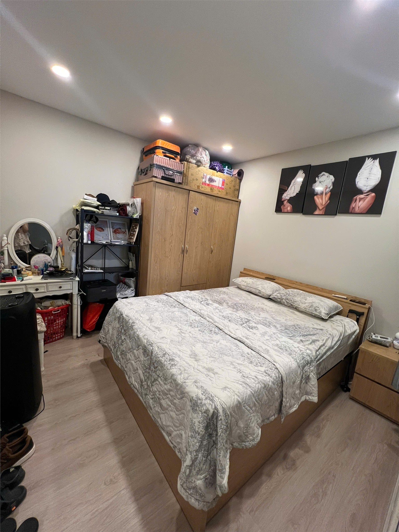CĂN HỘ VỊ TRÍ ĐẸP- GIÁ TỐT chính chủ đi định cư cần ra căn chung cư tầng 10 view đẹp tại quận 4 - Ảnh 1