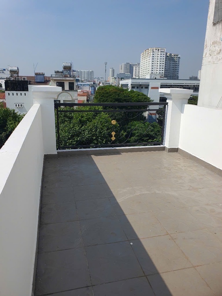 CHÍNH CHỦ BÁN NHÀ - XE HƠI NGANG NHÀ- KHU ẨM THỰC VĨNH KHÁNH -KHU VÍP THUỘC VỀ ĂN UỐNG- KINH DOANH - Ảnh 1