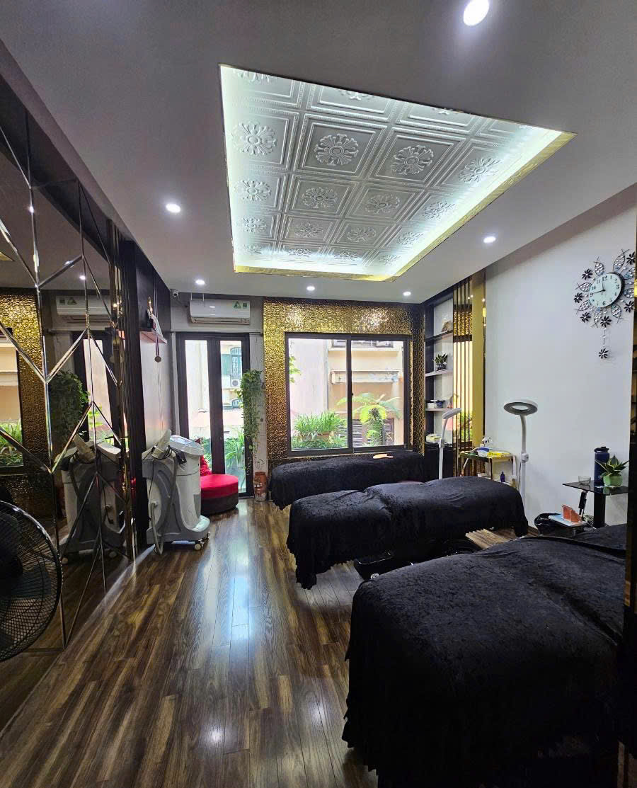 18 TỶ - Bán nhà phân lô Nguyễn Chí Thanh - Ô tô tránh kinh doanh - 50m ra mặt phố - Ảnh 1