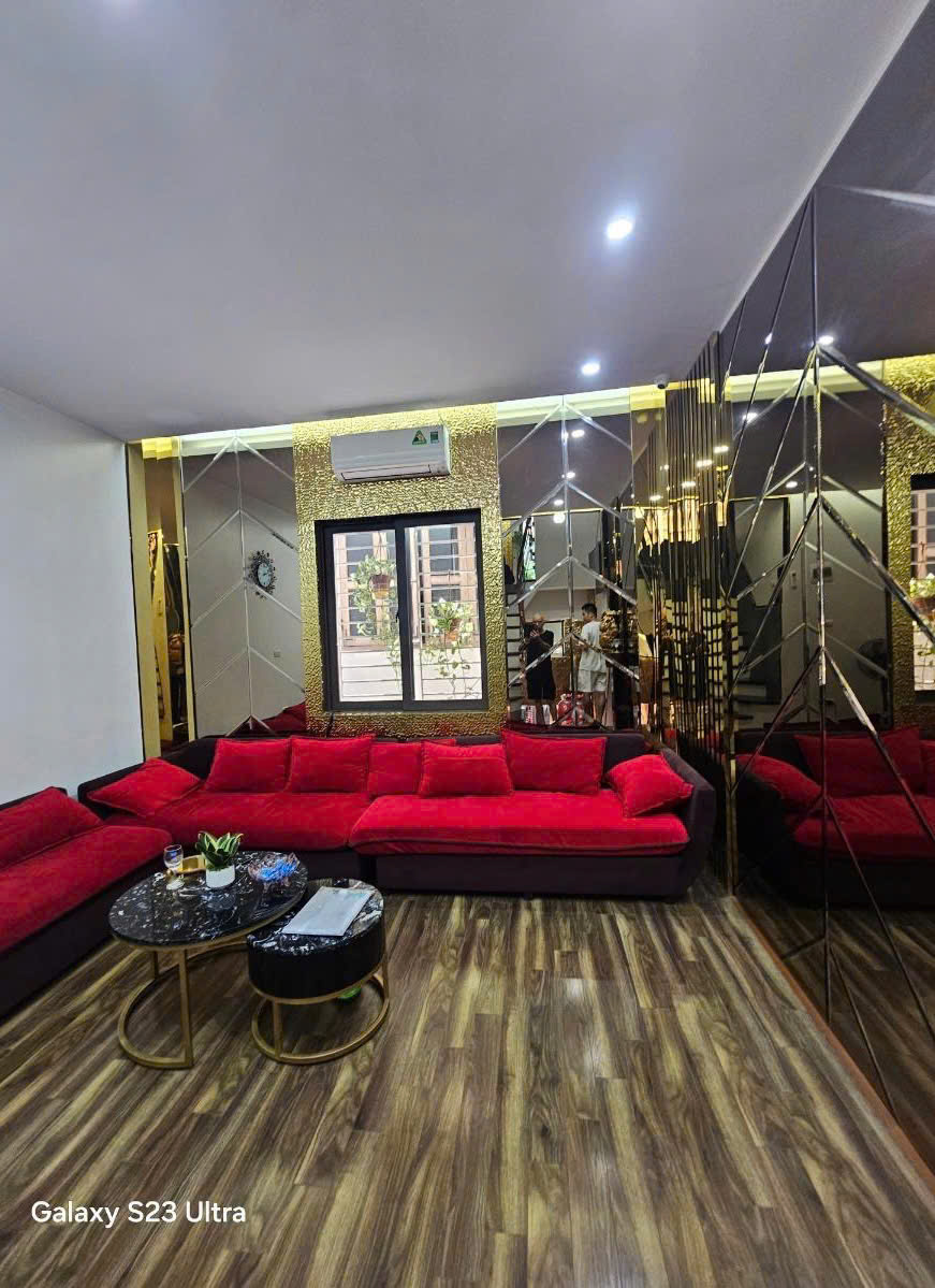 18 TỶ - Bán nhà phân lô Nguyễn Chí Thanh - Ô tô tránh kinh doanh - 50m ra mặt phố - Ảnh 2