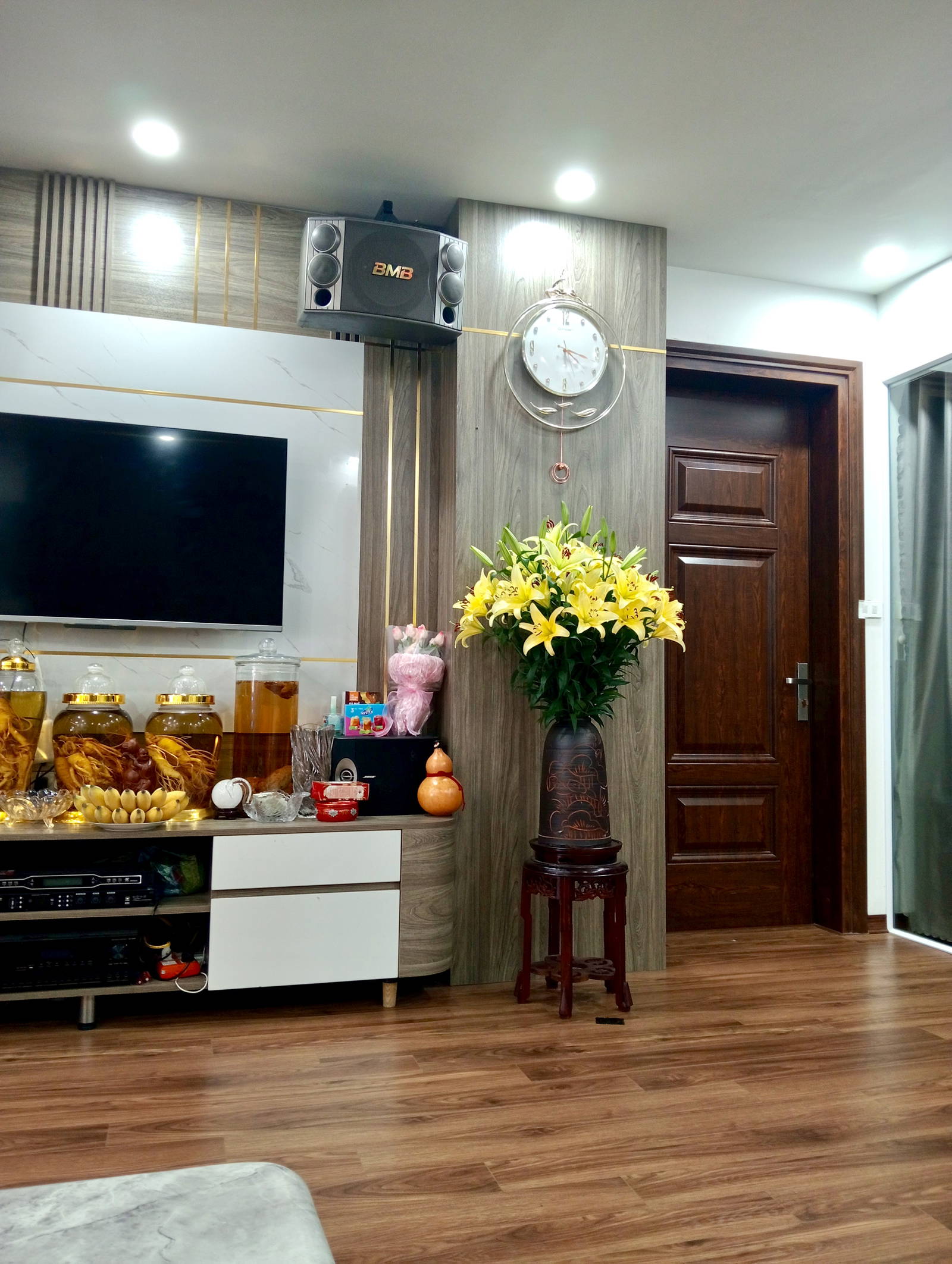 Chính chủ bán gấp chung cư Tòa No2 Huỳnh Thúc Kháng, Đống Đa. DT: 100 m2 – 3PN. 7,3 tỷ. - Ảnh 2