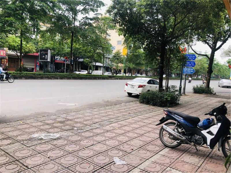 MẶT PHỐ Ngô Gia Tự 190m,3 tầng,mt 8m,nở hậu,1 mặt dg 40m và 1mặt ngõ ôtô tránh,KD đỉnh,47 tỷ - Ảnh 1
