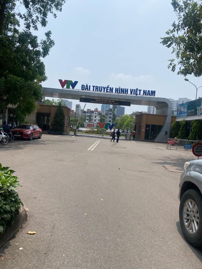 Mặt phố Nguyễn Công Hoan - lô góc - 200m MT10m vuông đẹp - xây  building - vỉa hè rộng - chỉ 74 tỷ - Ảnh 1