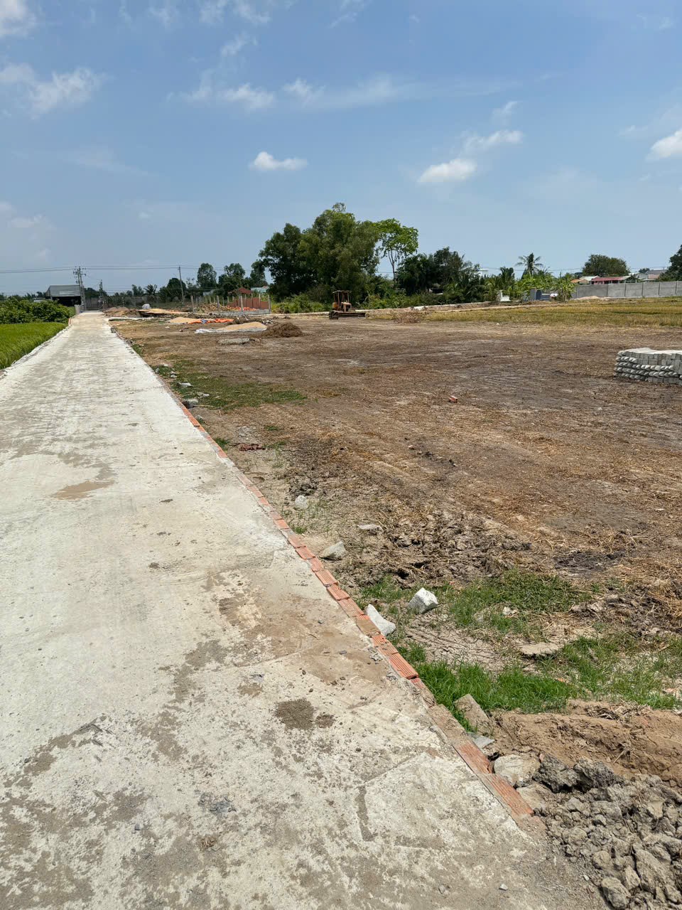 Bán đất MT QL50, 100m2 5x20m.Giá 700triệu. TP Gò Công.SHR sang sổ ngay - Ảnh chính