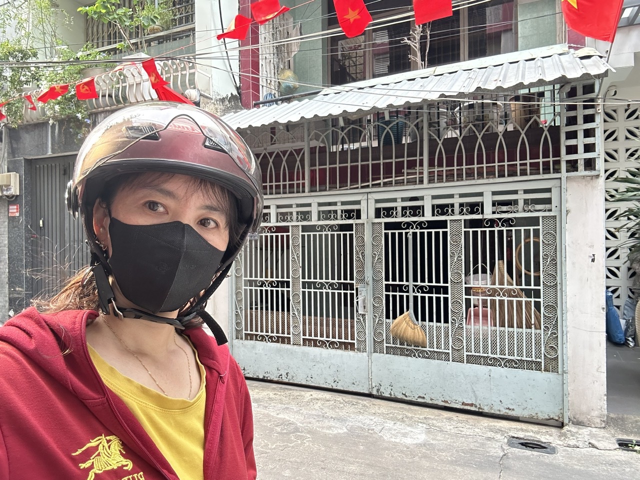 CHÍNH CHỦ BÁN CĂN MẶT TIỀN - XE HƠI ĐẾN CỬA- GAIO THÔNG THUẬN TIỆN QUA QUẬN 1 VÀ Q7 CHỈ 3 PHÚT. - Ảnh chính
