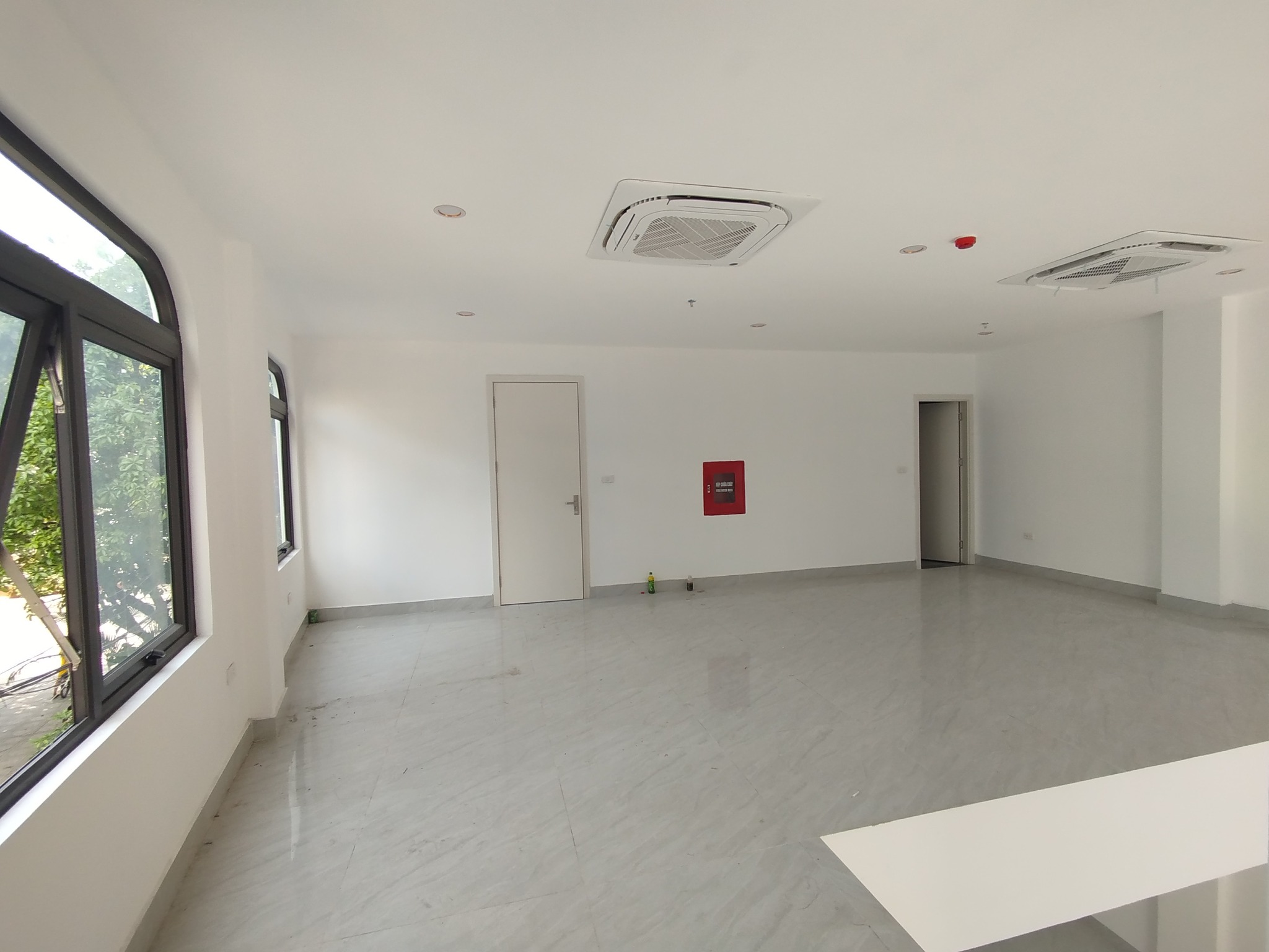 BÁN TOÀ NHÀ MẶT PHỐ Ô TÔ TRÁNH -  Ở KẾT HỢP KINH DOANH ĐA DẠNG - TIỀM NĂNG CAO - 38 TỶ - Ảnh chính