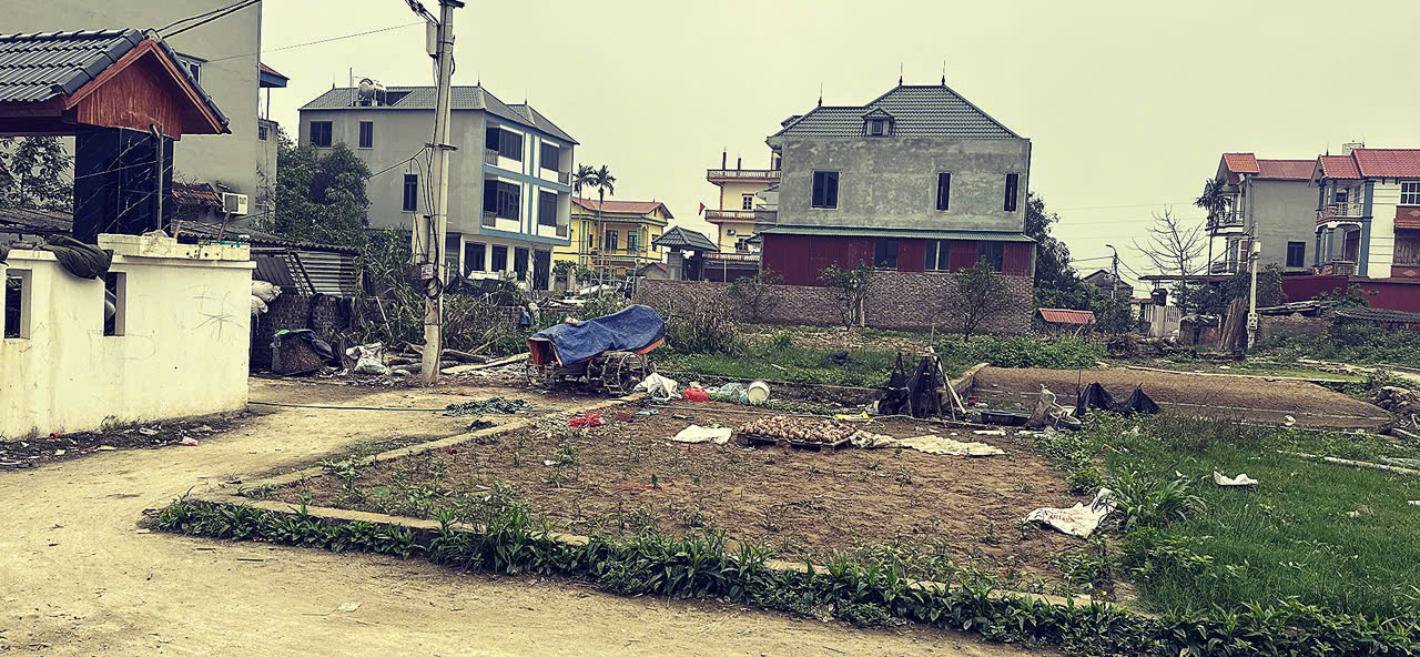 Bán 42m đất tổ 9, TT Quang Minh, Mê Linh. Lô góc 2 mặt thoáng cực đẹp - Ảnh 1