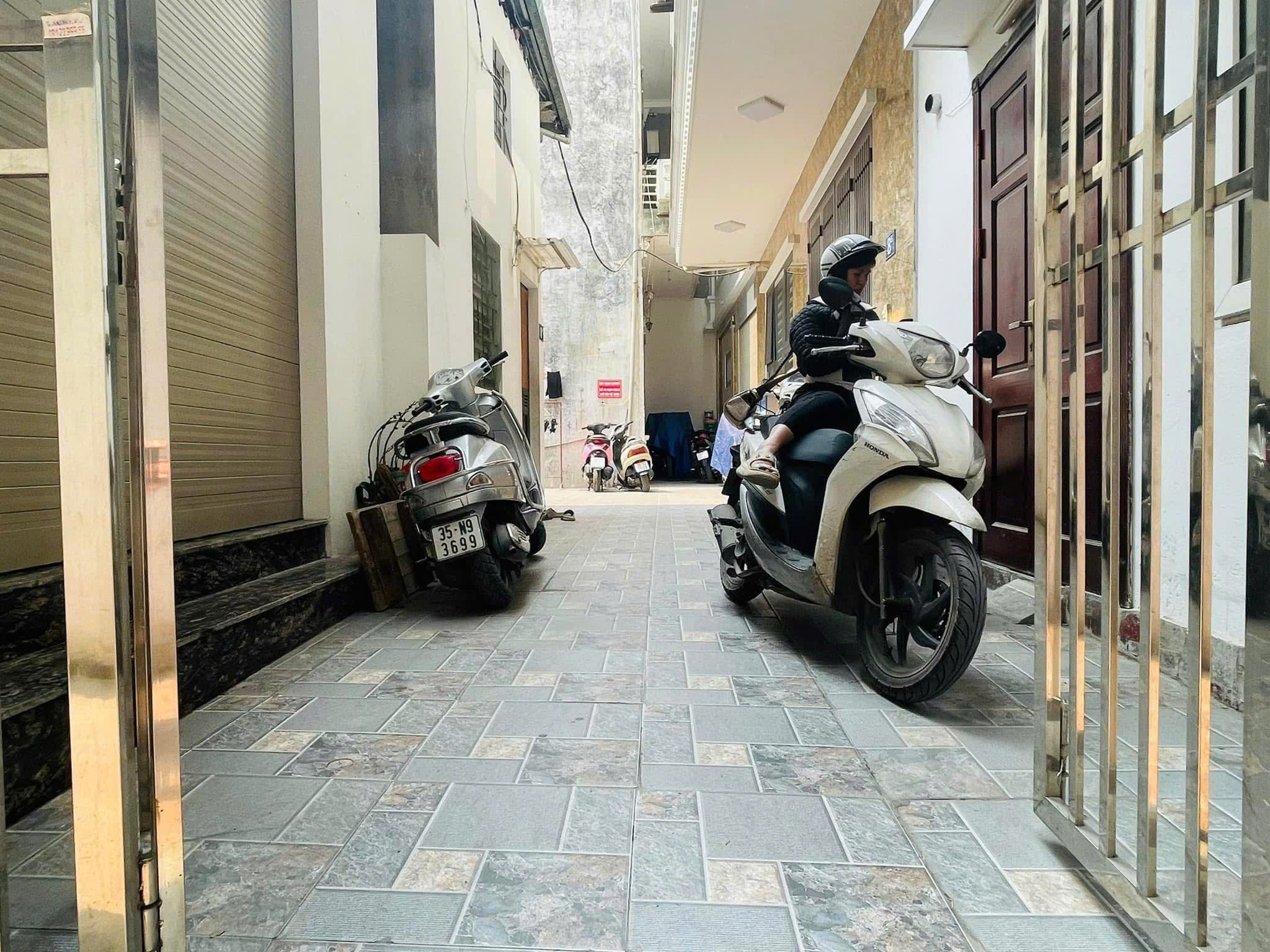 NHÀ MỚI THỊNH QUANG - LÔ GÓC - 3 THOÁNG - DT 32m2 5 tầng MT 4.2m Giá 8.4 tỷ - Ảnh 2