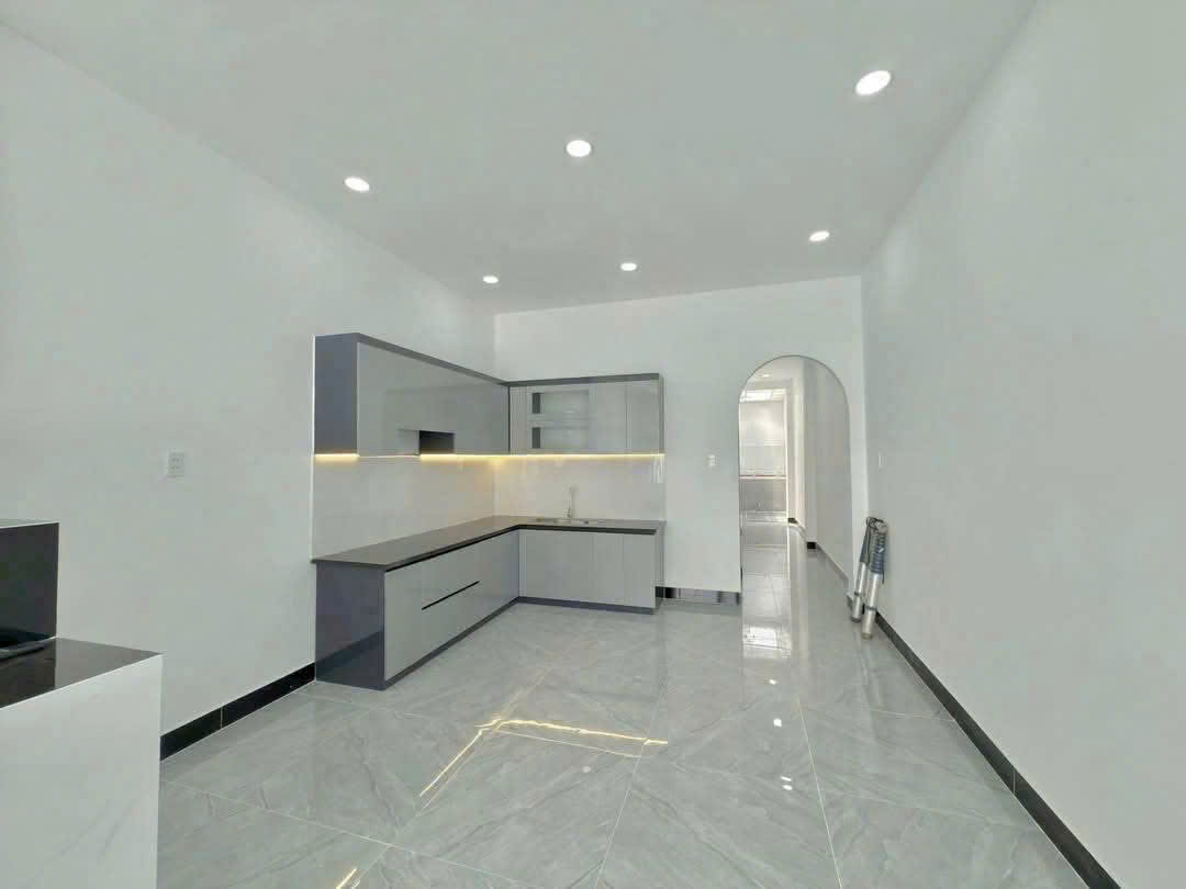 Sở hữu nhà đẹp, sổ riêng thổ cư chỉ với 300tr. Gần KCN Thạnh Phú - Ảnh 2