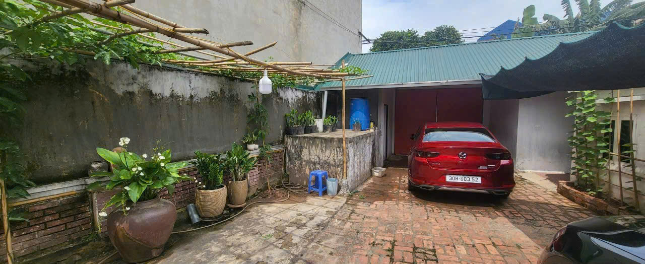 Đã tách thành 2 lô 96.4 m2 và 85.5 m2<br><br>- Đ/c : Chúc đồng - Thụy hương - Chương Mỹ - Hà Nội. - Ảnh 2