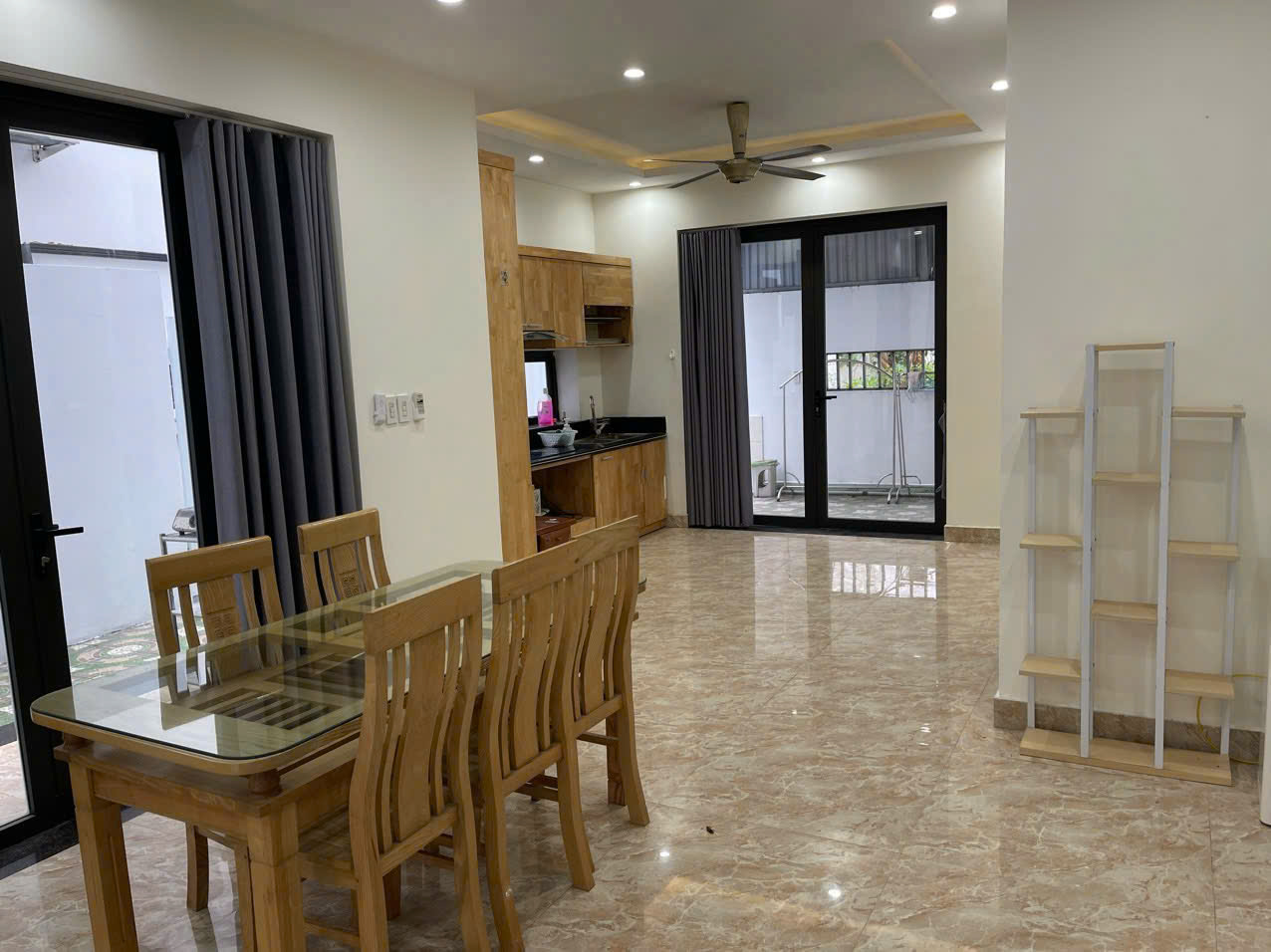 Biệt thự Mê Linh - Anh Dũng, 180m 3 tầng, đường 10, Giá 10.7 tỉ, rẻ nhất thị trường - Ảnh 3