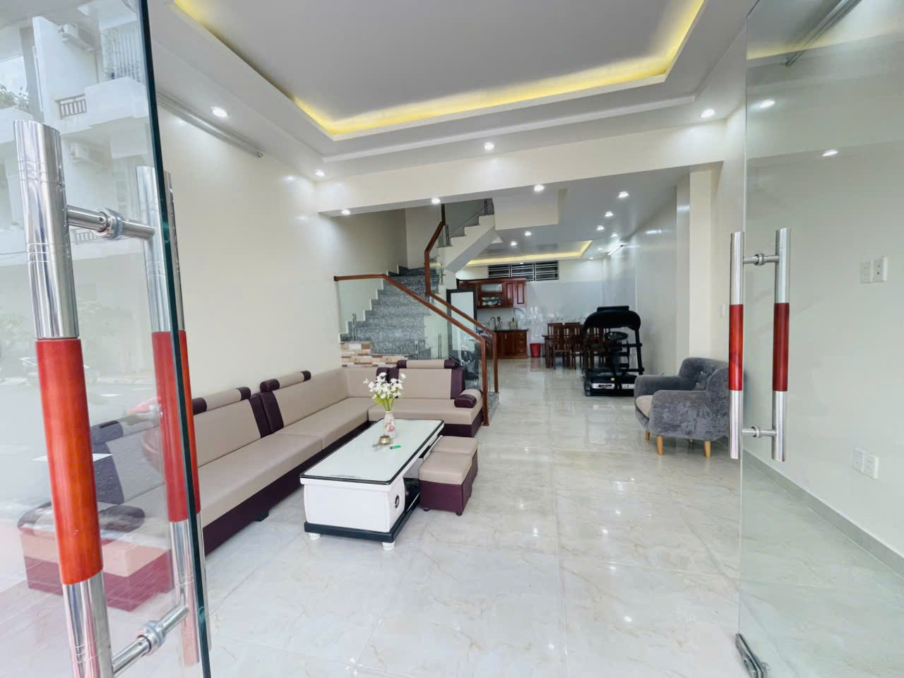 Nhà Văn Cao, 55m 4 tầng, đường ô.tô vị trí cực kỳ nông, Giá 5.7 tỉ full đồ - Ảnh chính