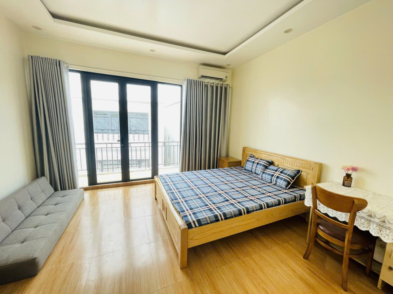 Nhà Văn Cao, 55m 4 tầng, đường ô.tô vị trí cực kỳ nông, Giá 5.7 tỉ full đồ - Ảnh 1