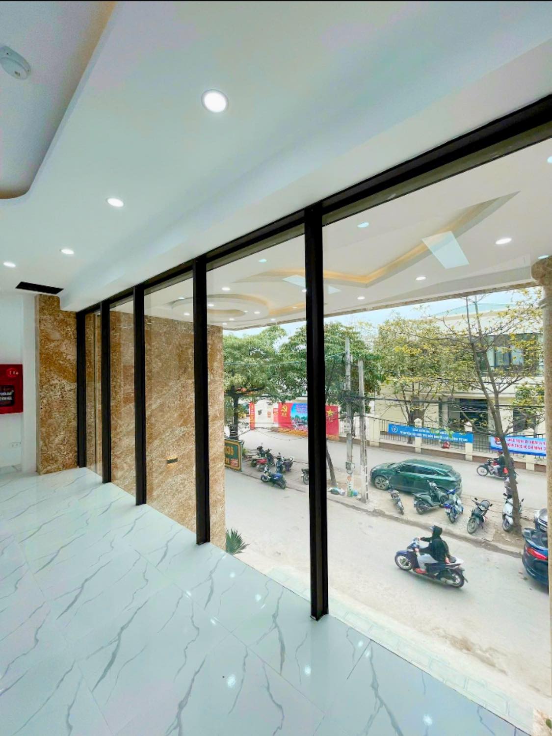 TÒA NHÀ VĂN PHÒNG MẶT PHỐ TT QUẬN THANH XUÂN - 9 TẦNG THANG MÁY – 105M2 – 55 TỶ - Ảnh 2