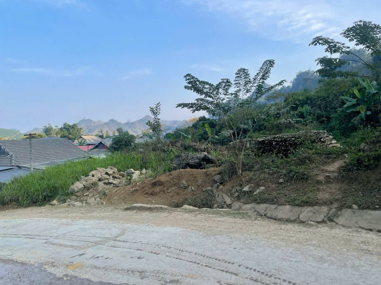 Bán 829m² Đất Mộc Châu, 400m² Thổ Cư, Gần Homestay, Trường Học, UBND giá 1ty7 - Ảnh chính