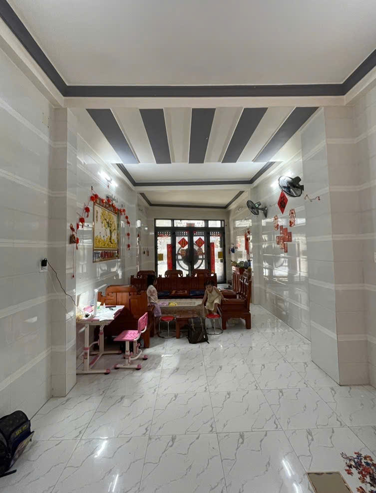 BÁN NHÀ 3 TẦNG HUỲNH TẤN PHÁT – GẦN PHÚ MỸ HƯNG – XE HƠI ĐỖ CỬA – CHỈ 8 TỶ - Ảnh chính