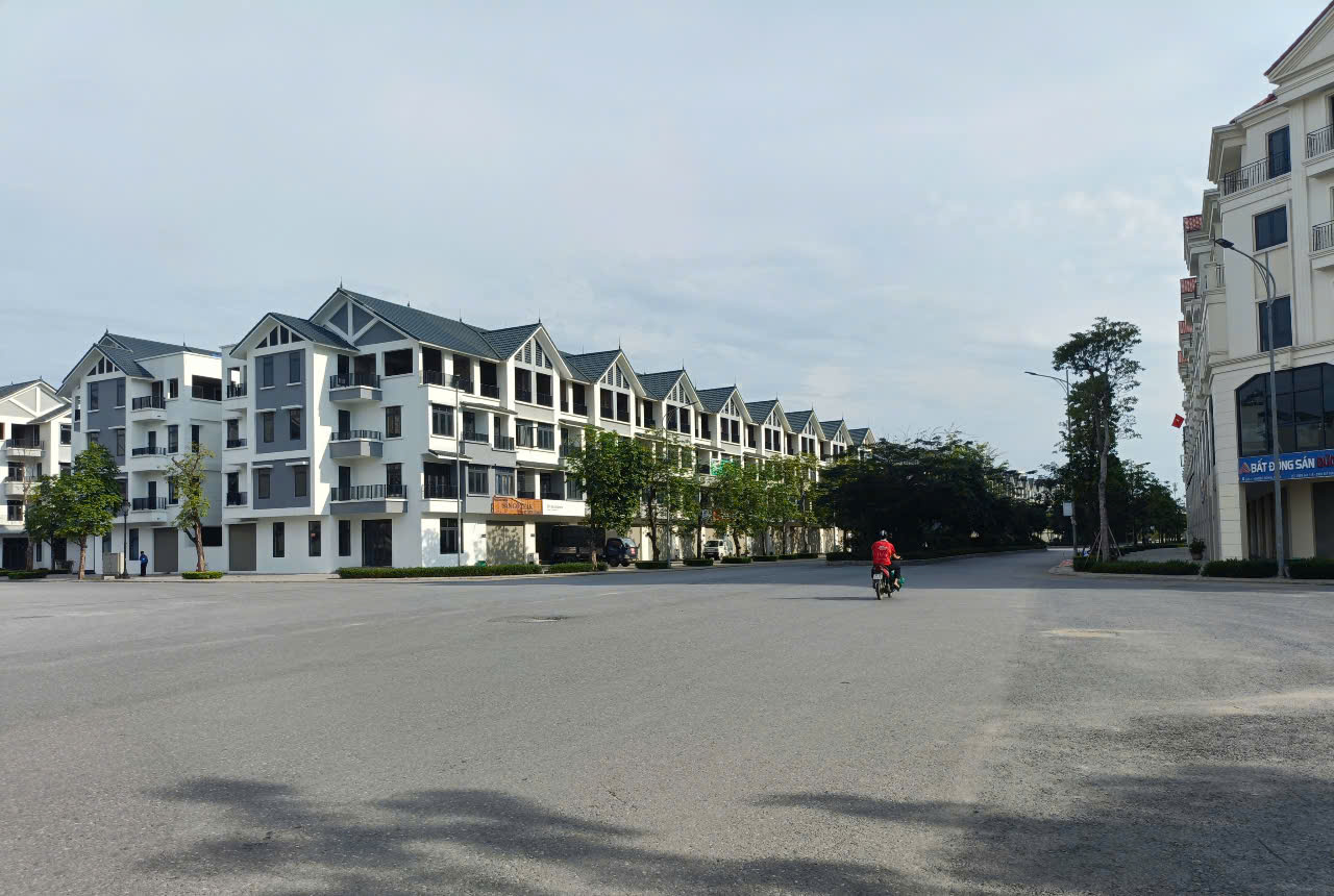 LK LÔ GÓC 150M 4 TẦNG MT25M, V.HÈ 8M, ĐẸP NHẤT HINODE ROYAL PARK! - Ảnh 2