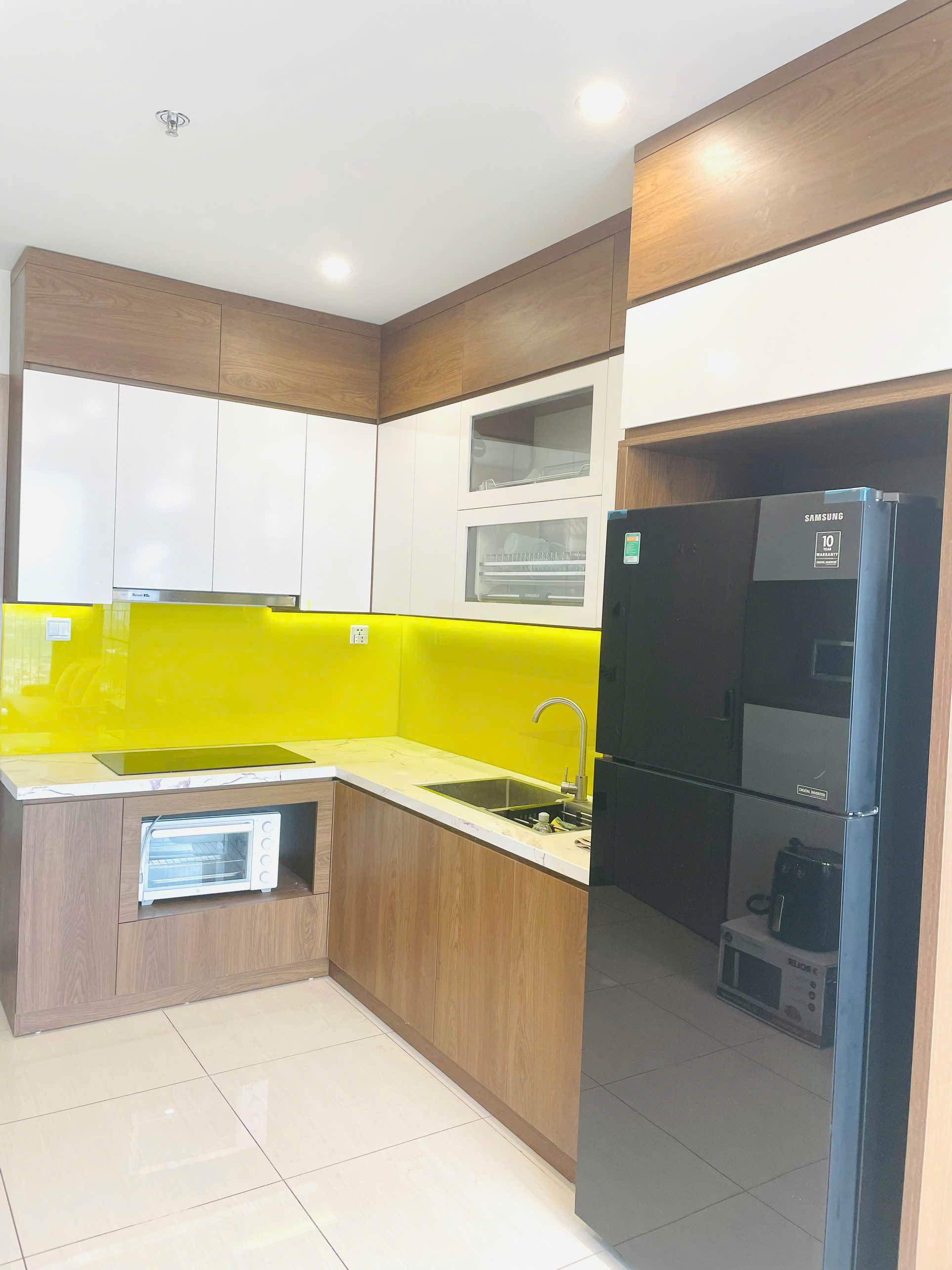 Chính chủ cần bán căn 2n+ tầng trung full đồ phân khu S1, giá nhỉnh 4 tỷ - Ảnh 2
