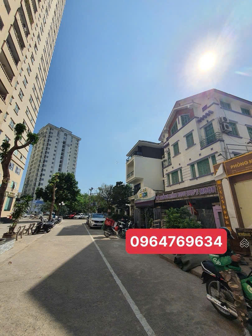Cần bán BT Trung văn Intracom, Tố Hữu, DT:145m x 4T,MT 6,2m. Giá 31 tỷ. LH: 0964769634 - Ảnh chính
