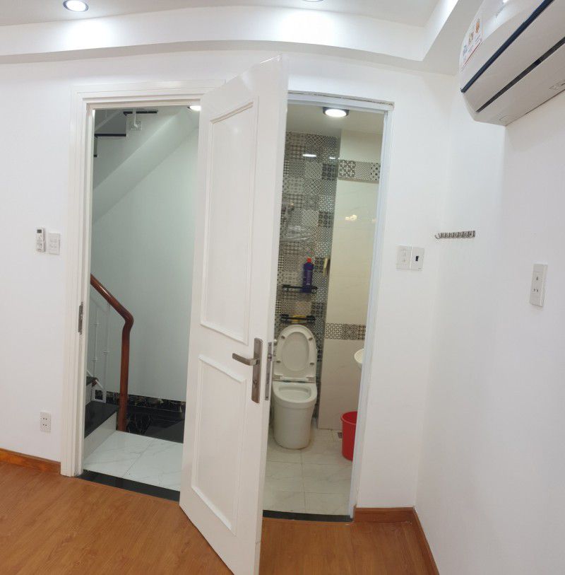 NHÀ MỚI ĐƯỜNG DUY TÂN - PHÚ NHUẬN - ĐẸP - 1 TRỆT 2 TẦNG SÂN THƯỢNG - 5 PHÚT QUA QUẬN 1. - Ảnh 1