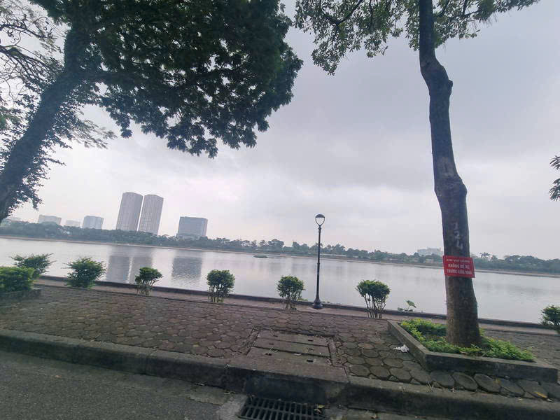 BIỆT THỰ VÍP BÁN ĐẢO LINH ĐÀM - HÀNG XÓM ĐẠI GIA LỚN - VIEW HỒ, SAU 1 DÃY RA MẶT HỒ - Ảnh 4