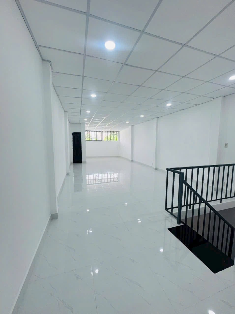 BÁN NHÀ NGAY TRUNG TÂM TÂN CHÁNH HIỆP, QUẬN 12-GẦN CHỢ HẠT ĐIỀU – XE HƠI VÀO TẬN CỬA – 90m2 - GIÁ - Ảnh 4