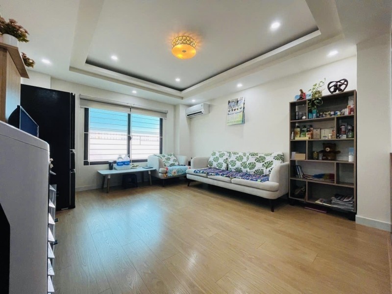 BÁN NHÀMẶT TIỀN PHÚ NHUẬN – SÁT Q1 – THIẾT KẾ ĐẲNG CẤP - 5 TẦNG-46M2- 14.5 TỶ - Ảnh 4