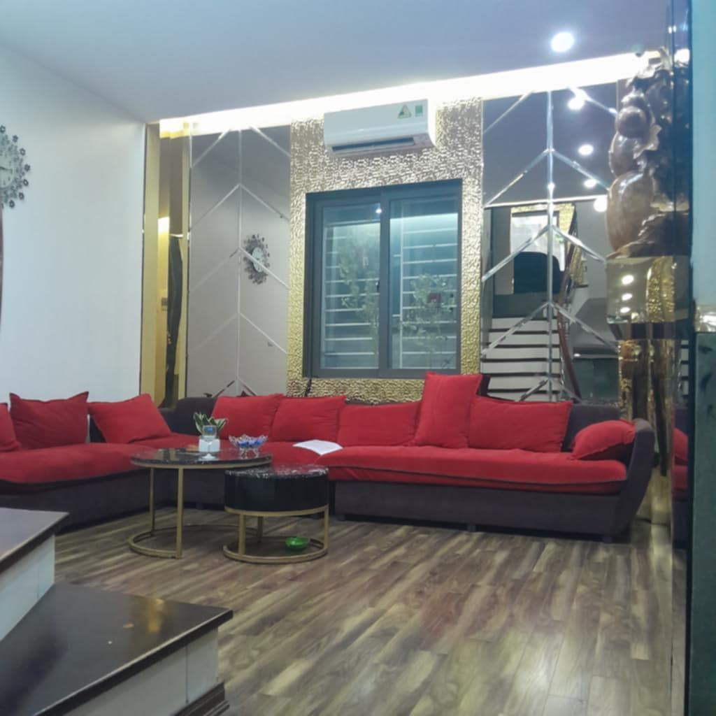 BÁN NHÀ ĐẸP PHỐ NGUYỄN CHÍ THANH - Ô TÔ CHẠY VÒNG QUANH - SẴN Ở VÀ KINH DOANH ĐẸP - Ảnh chính