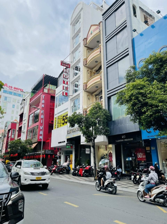 CĂN DUY NHẤT! Chỉ 18 tỷ sở hữu ngay MẶT TIỀN Nguyễn Bỉnh Khiêm, Q1 - Nhà 5 tầng - DTSD: 180m2 - Ảnh chính